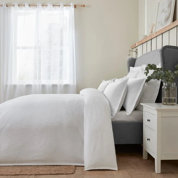 Dorma Purity Tetbury 100% Cotton Duvet Cover And Pillowcase Set 8 Dorma Purity Tetbury 100% Cotton Duvet Cover And Pillowcase Set - Image 6
