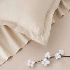 Dorma Smooth & Soft 300 Thread Count Cotton Sateen Kingsize Oxford Pillowcase 31 Dorma Smooth & Soft 300 Thread Count Cotton Sateen Kingsize Oxford Pillowcase -Lollipop 30776293 alt04