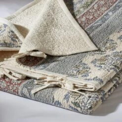 Dorma Deauville 100% Cotton Patchwork Bedspread -Lollipop 30870853 alt01