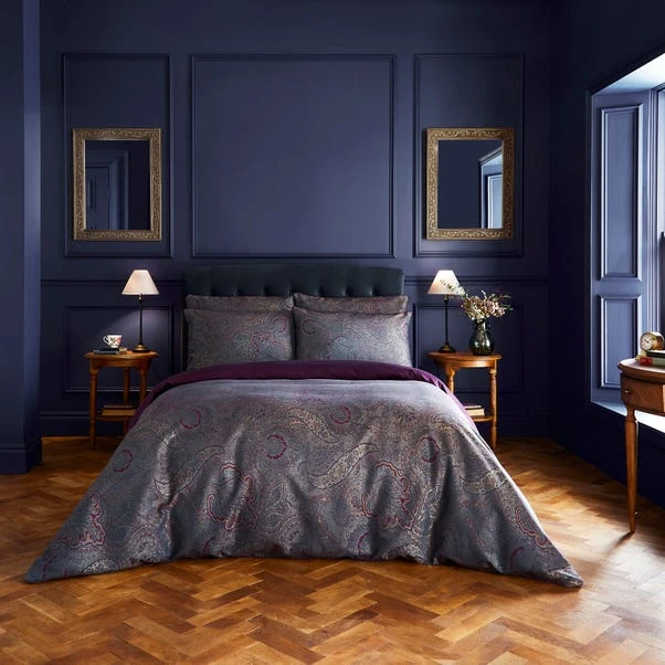 Dorma Paisley Jacquard Damson Duvet Cover And Pillowcase Set 6 Dorma Paisley Jacquard Damson Duvet Cover And Pillowcase Set - Image 4