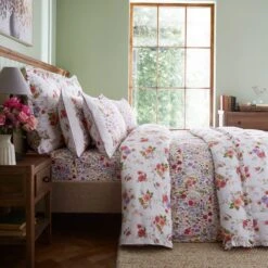 Dorma Modern Ditsy Bedspread -Lollipop 30900542 alt02