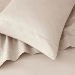 Dorma Cotton Sateen 800 Thread Count Duvet Cover 30 Dorma Cotton Sateen 800 Thread Count Duvet Cover -Lollipop 30907925 alt04