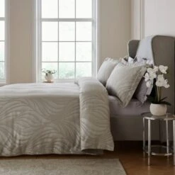 Dorma Whirl Wind Duvet Cover And Pillowcase Set 21 Dorma Whirl Wind Duvet Cover And Pillowcase Set -Lollipop 30927642 alt02