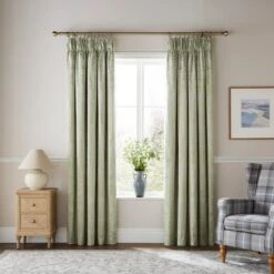 Dorma Fuchsia Bells Pencil Pleat Blackout Curtains -Lollipop 30927664 alt01