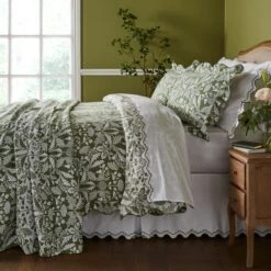 Dorma Dandelion Bedspread -Lollipop 30927702 alt02